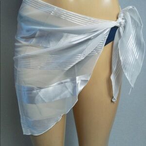 Zuliana White Stripe Print Material Sarong/Cpver Up Skirt. Made in USA. New